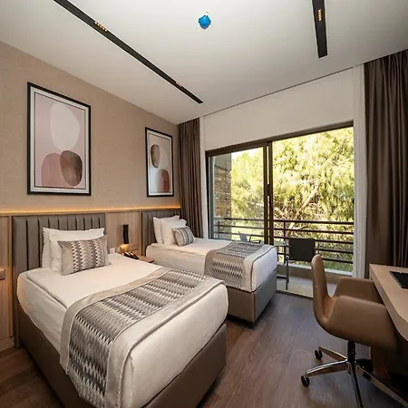 Romatem Move Cyprus Hotel Kirenia
